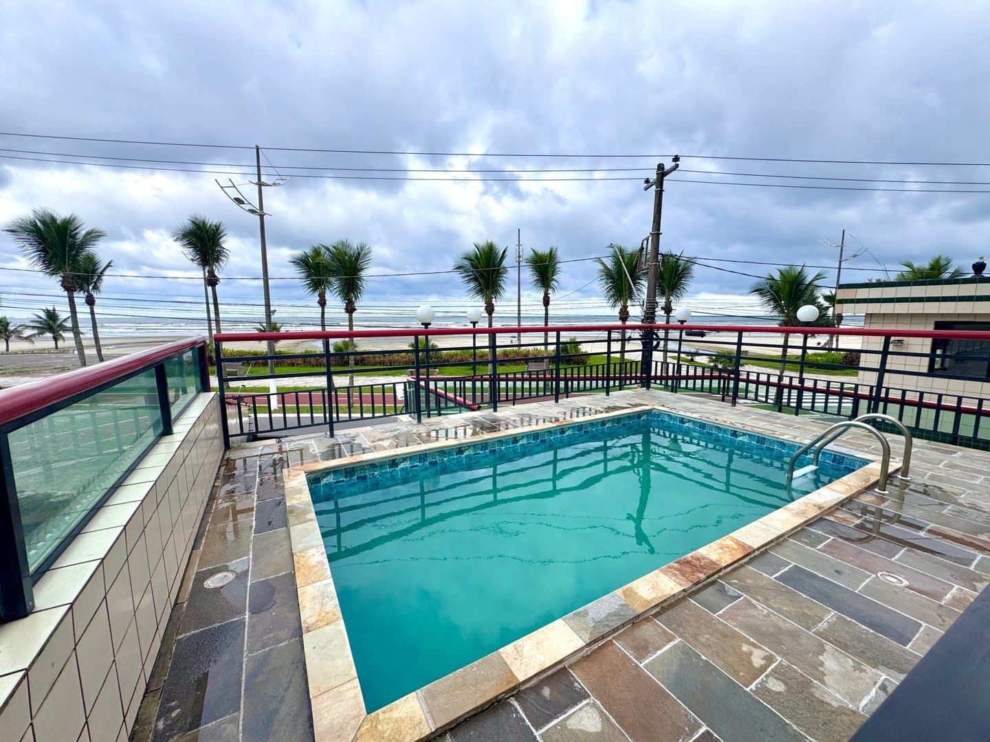 1 DORMITÓRIO - FRENTE MAR - Foto 2