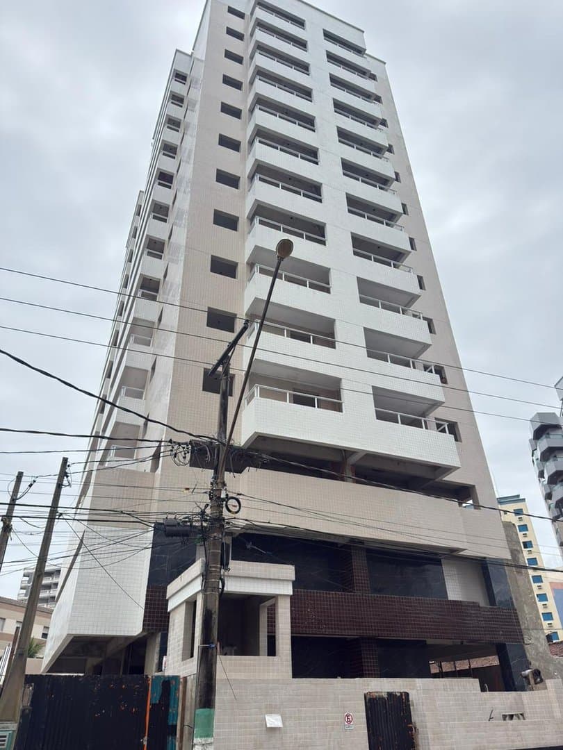 2 DORMITÓRIOS SENDO 1 SUÍTE – VISTA MAR;