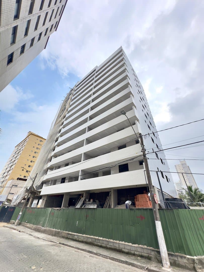 2 DORMITÓRIOS SENDO 2 SUÍTES - AVIAÇÃO 