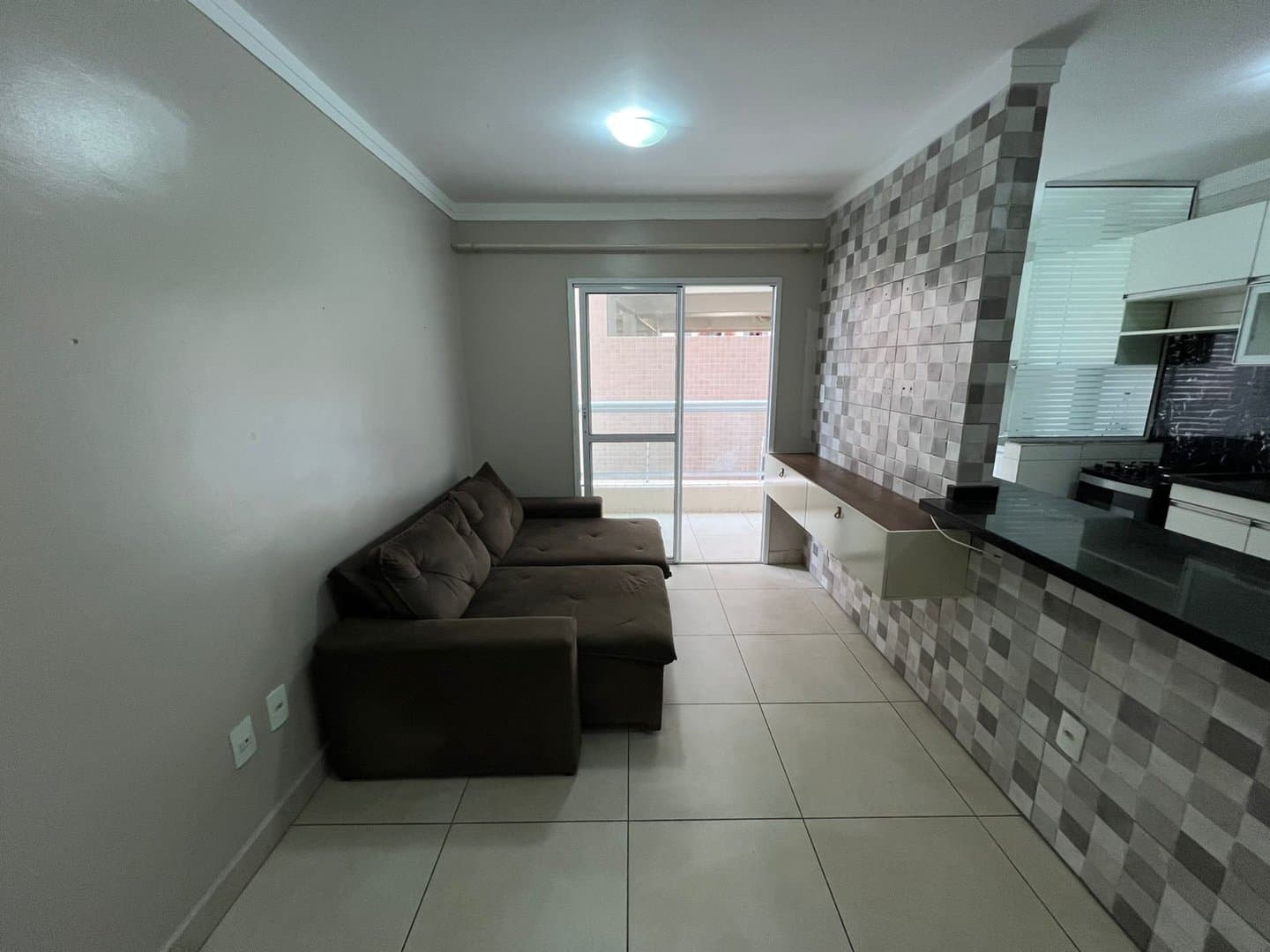 2 DORMITÓRIOS COM 1 SUÍTE - Foto 4