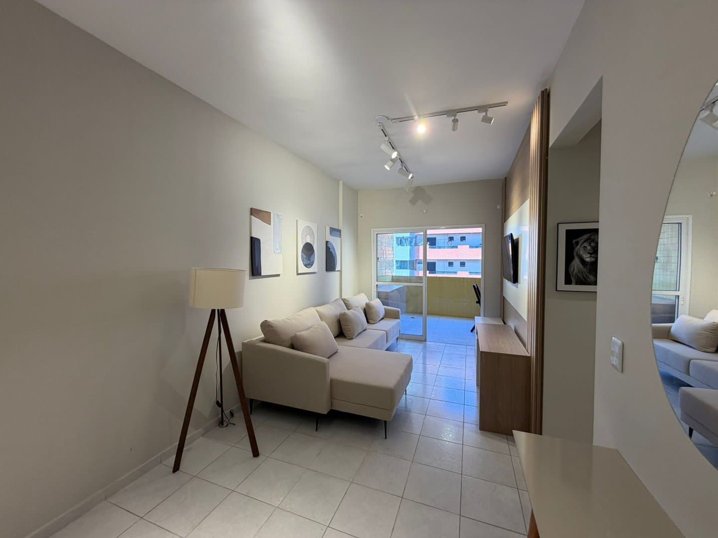 2 DORMITÓRIOS COM 2 VAGAS NO CANTO DO FORTE - Foto 3