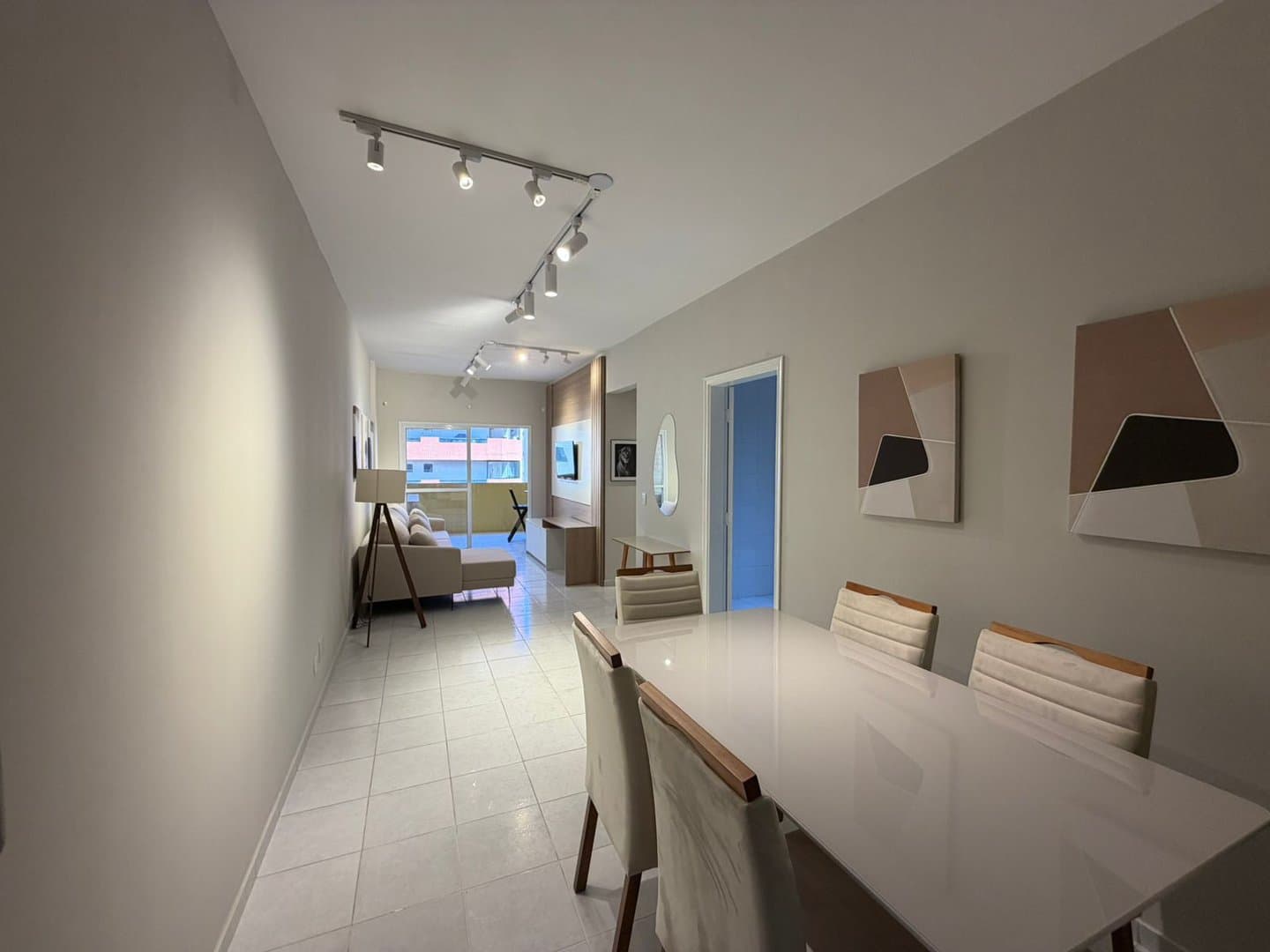 2 DORMITÓRIOS COM 2 VAGAS NO CANTO DO FORTE - Foto 4