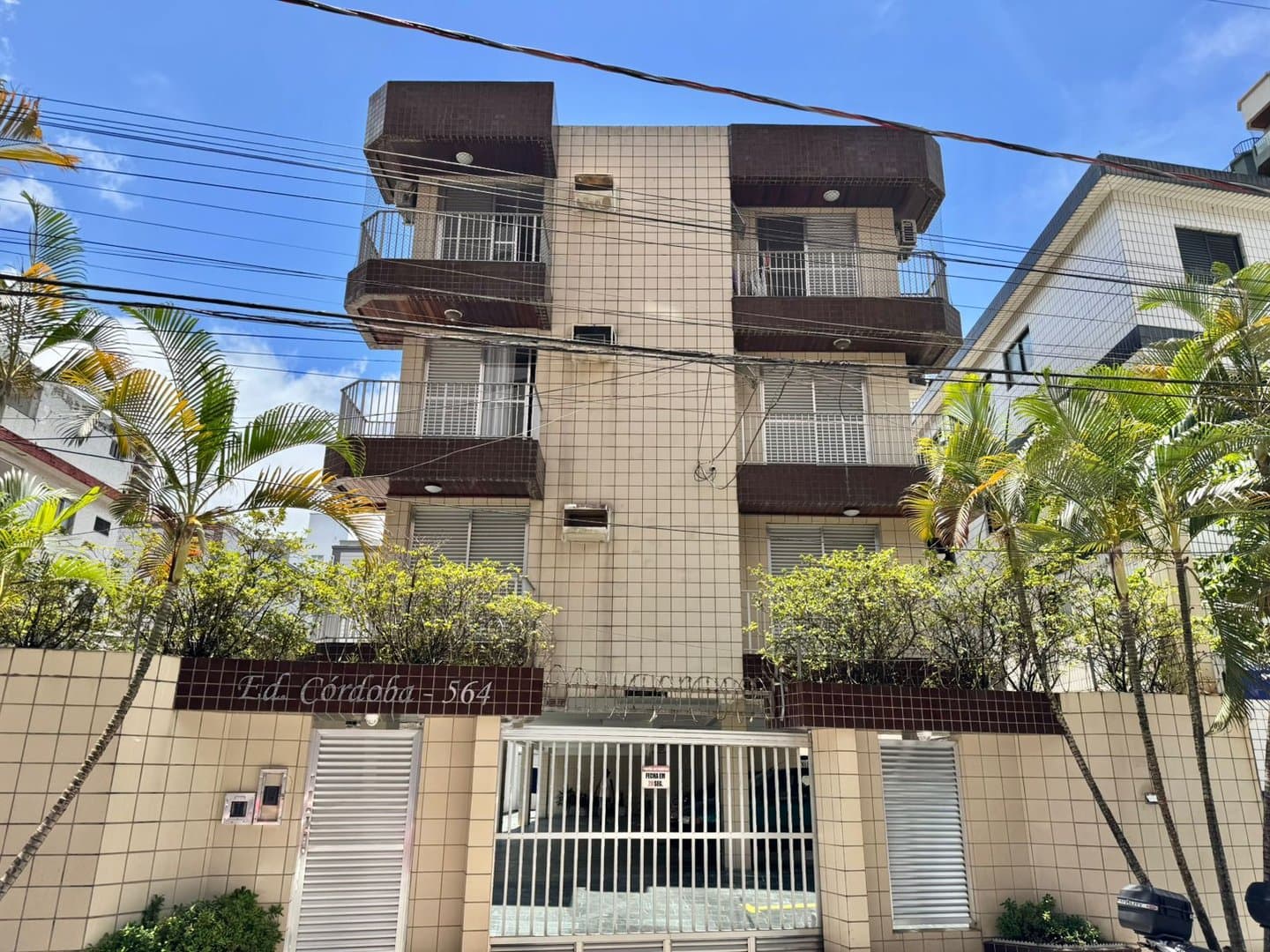 1 DORMITÓRIO AMPLO NO BOQUEIRÃO